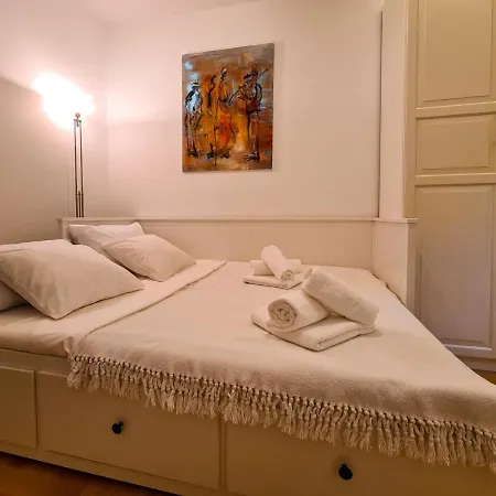 With A View And Free Parking Apartamento *